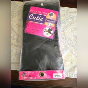 CUTIE NEW BORN FREE SYNTHETIC  SWEPT BANG STYLE FULL WIG